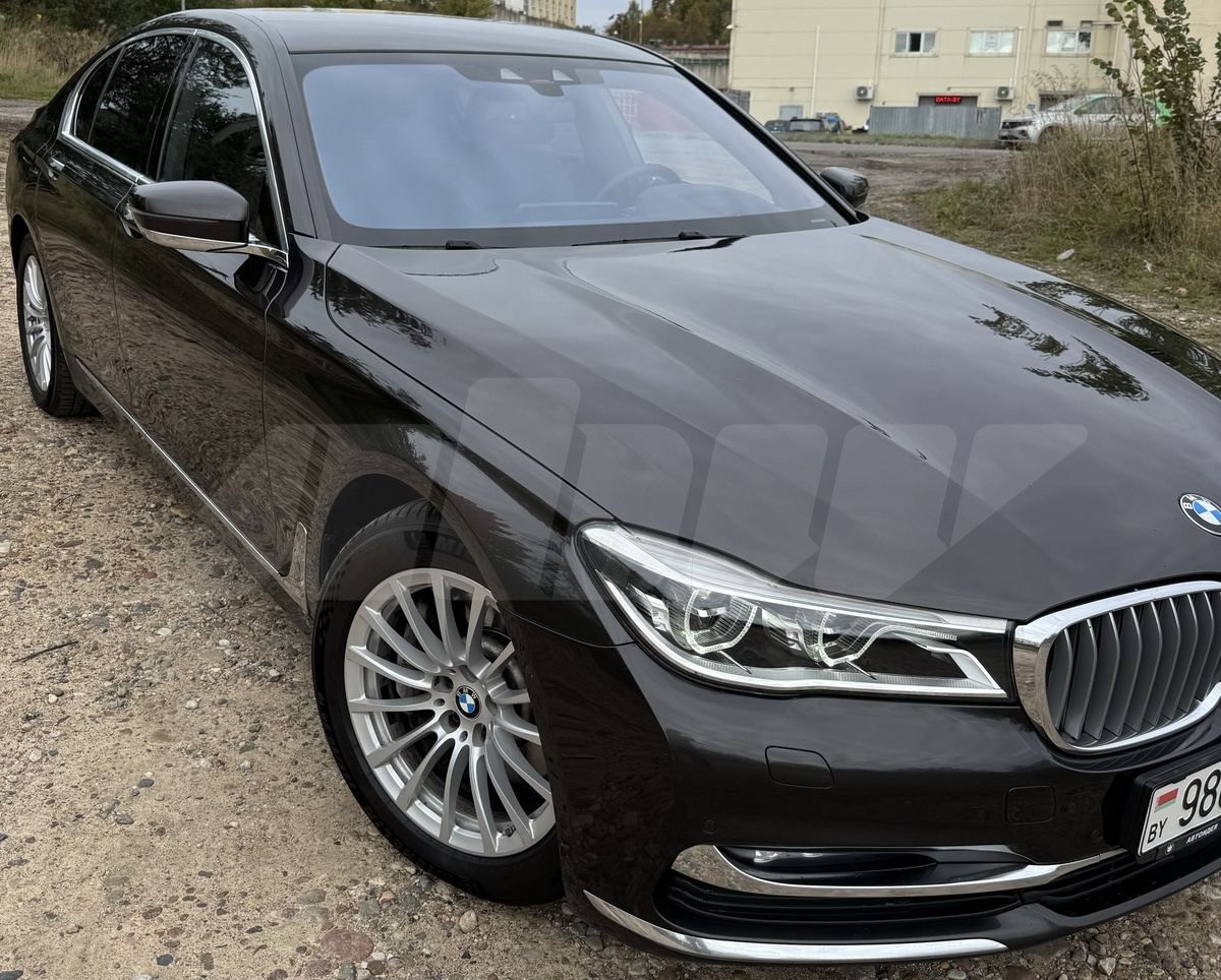 BMW 7 series VI (G11/G12), 2017