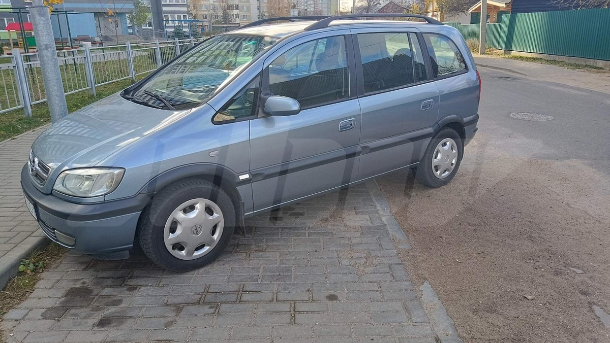 Opel Zafira A Рестайлинг, 2004