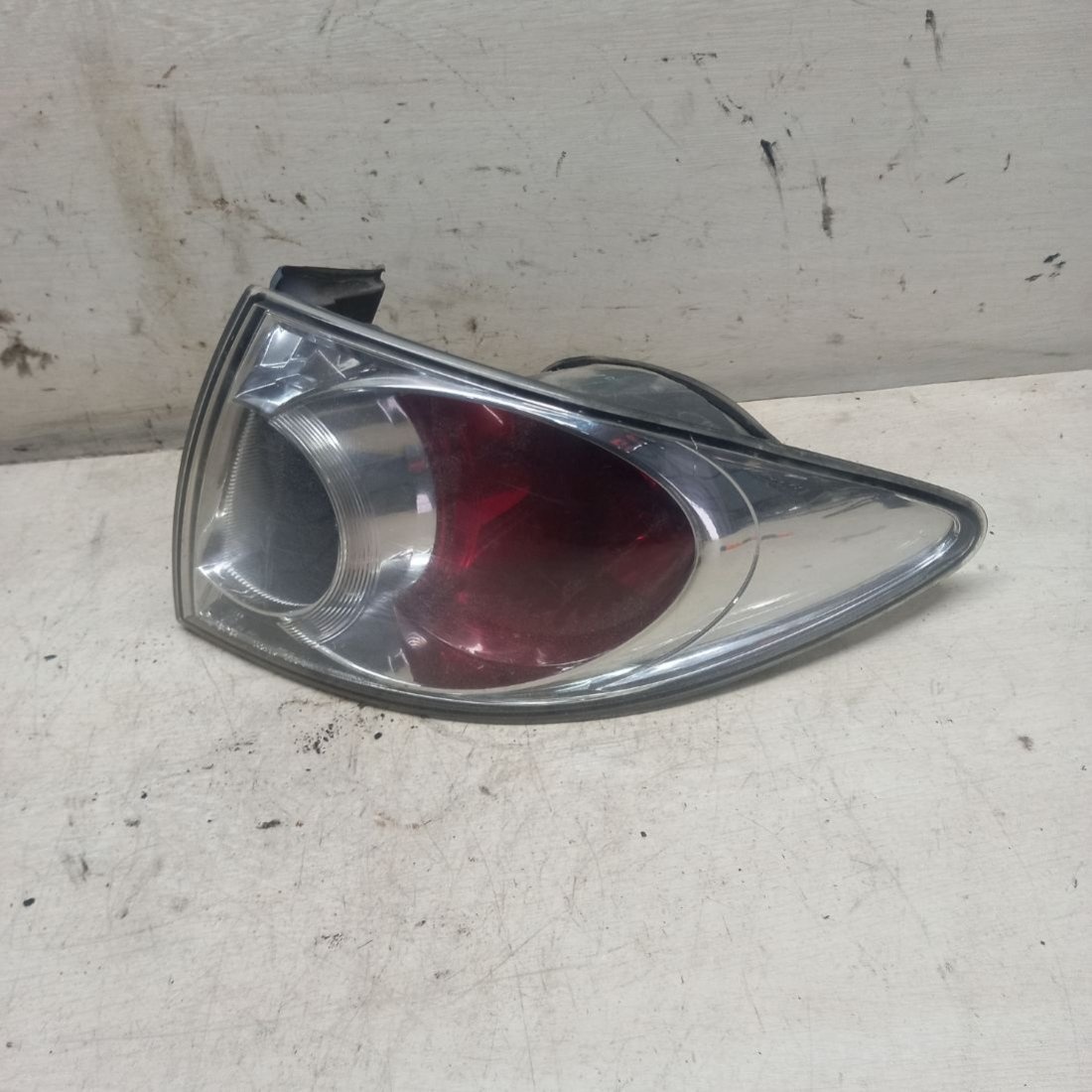 Фонарь задний правый к Mazda 6 2005