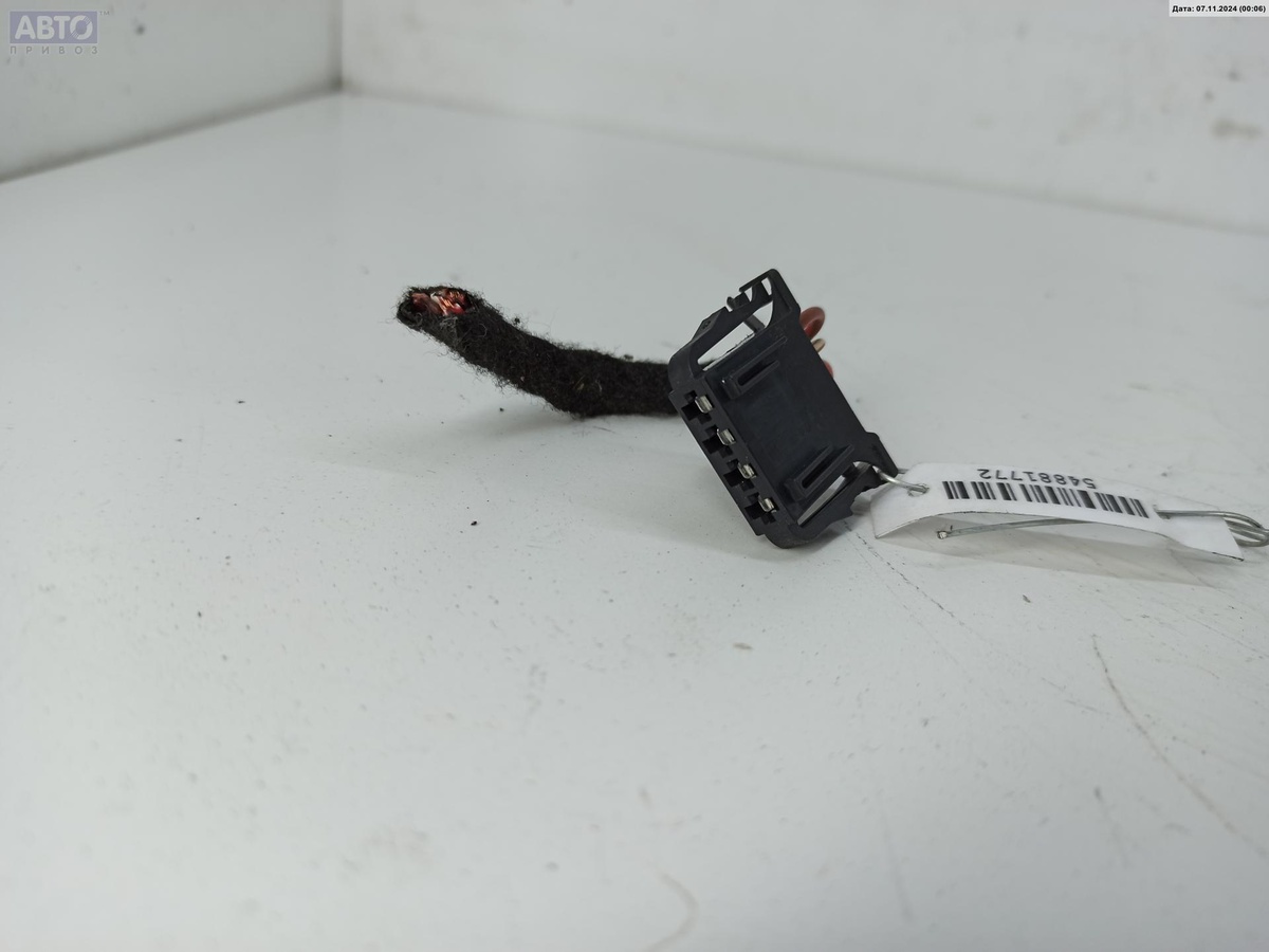 Разъем AUX / USB к Audi A4 2005