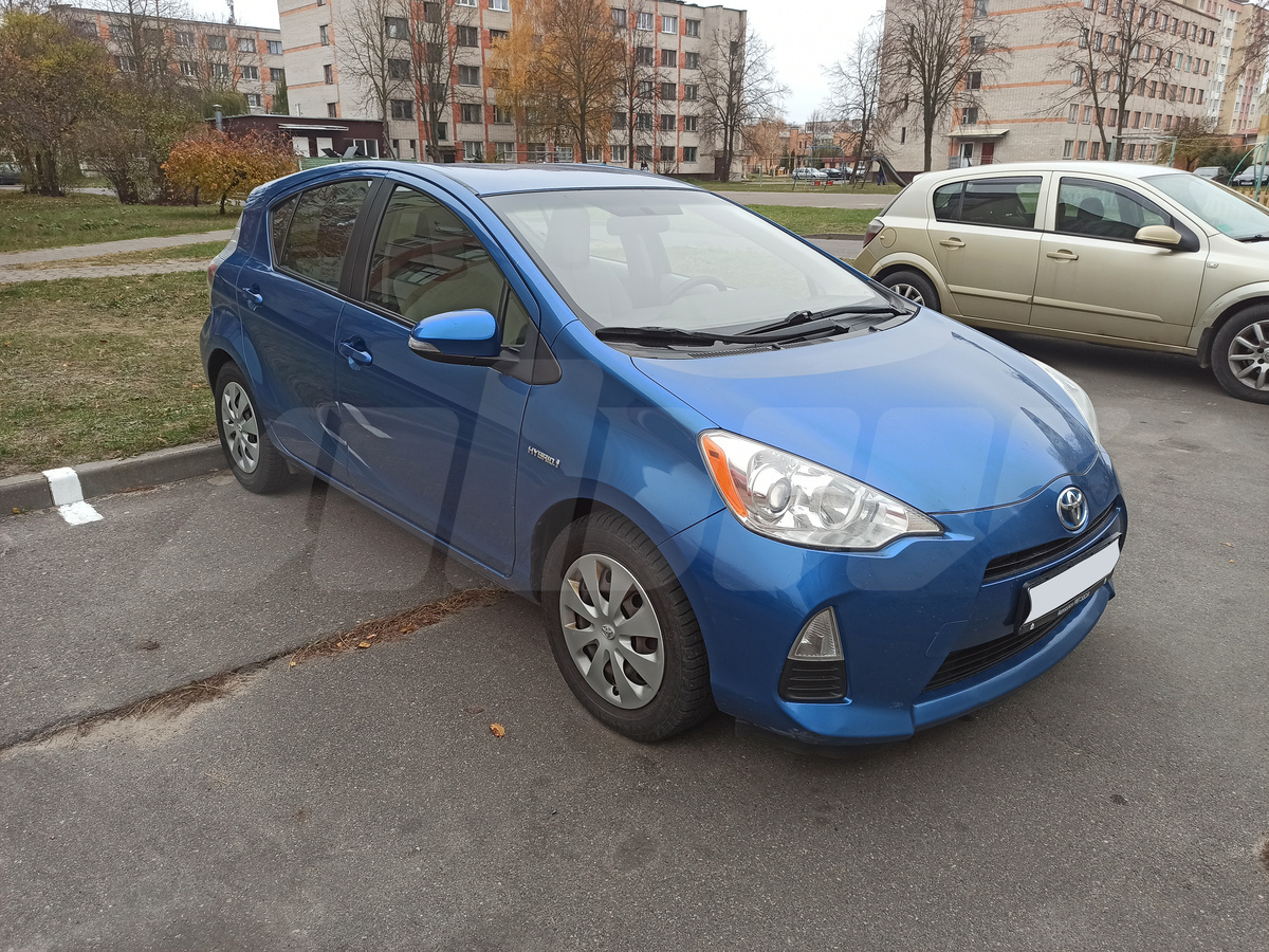 Toyota Prius c I, 2014