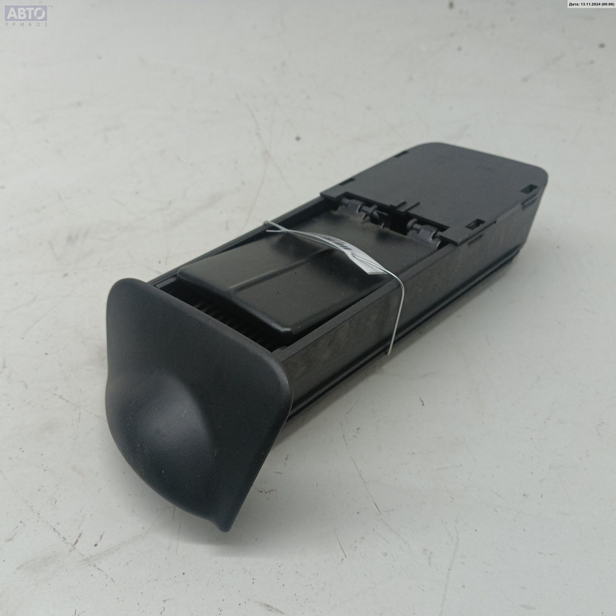 Пепельница к Ford Focus 2000
