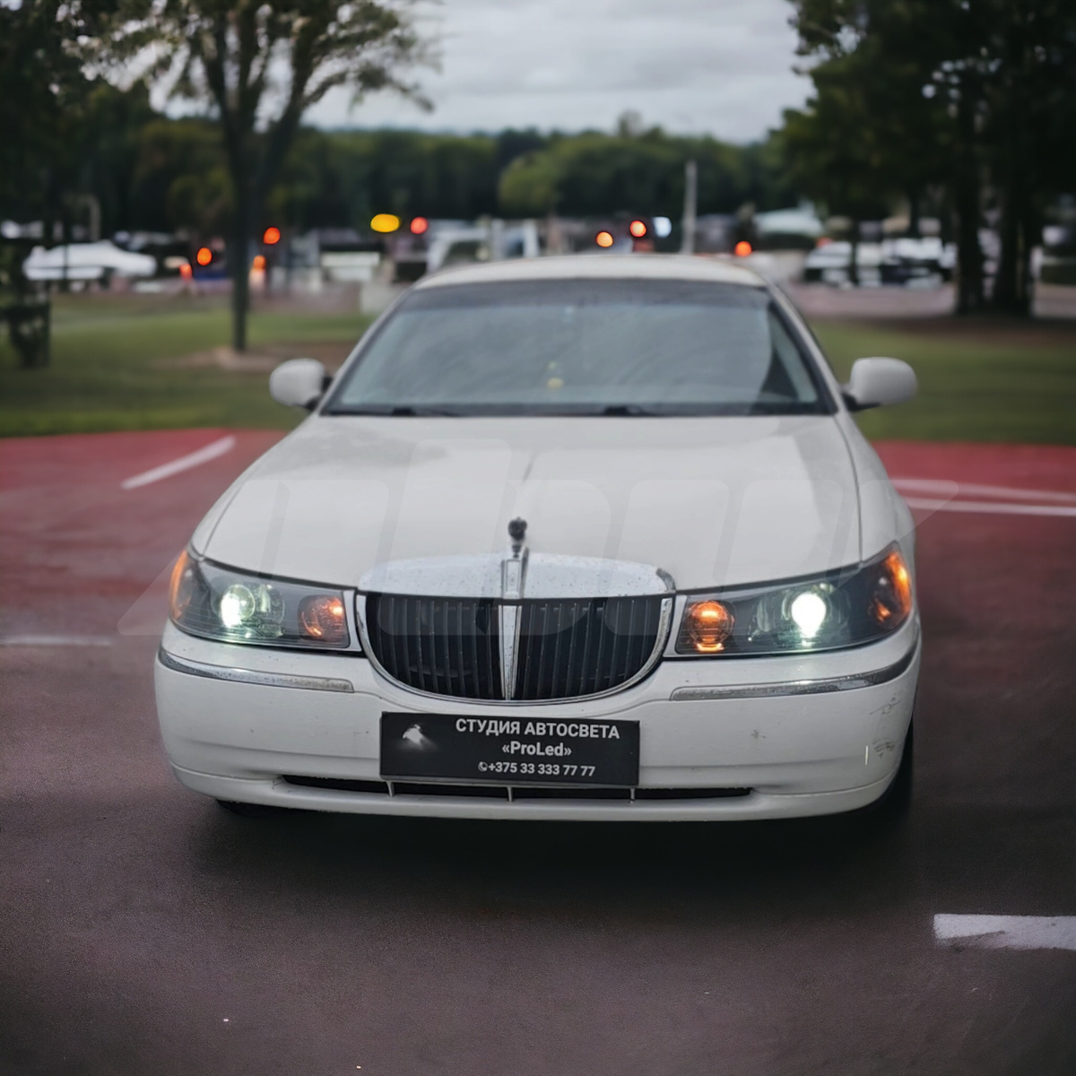 Lincoln Town Car III, 1998