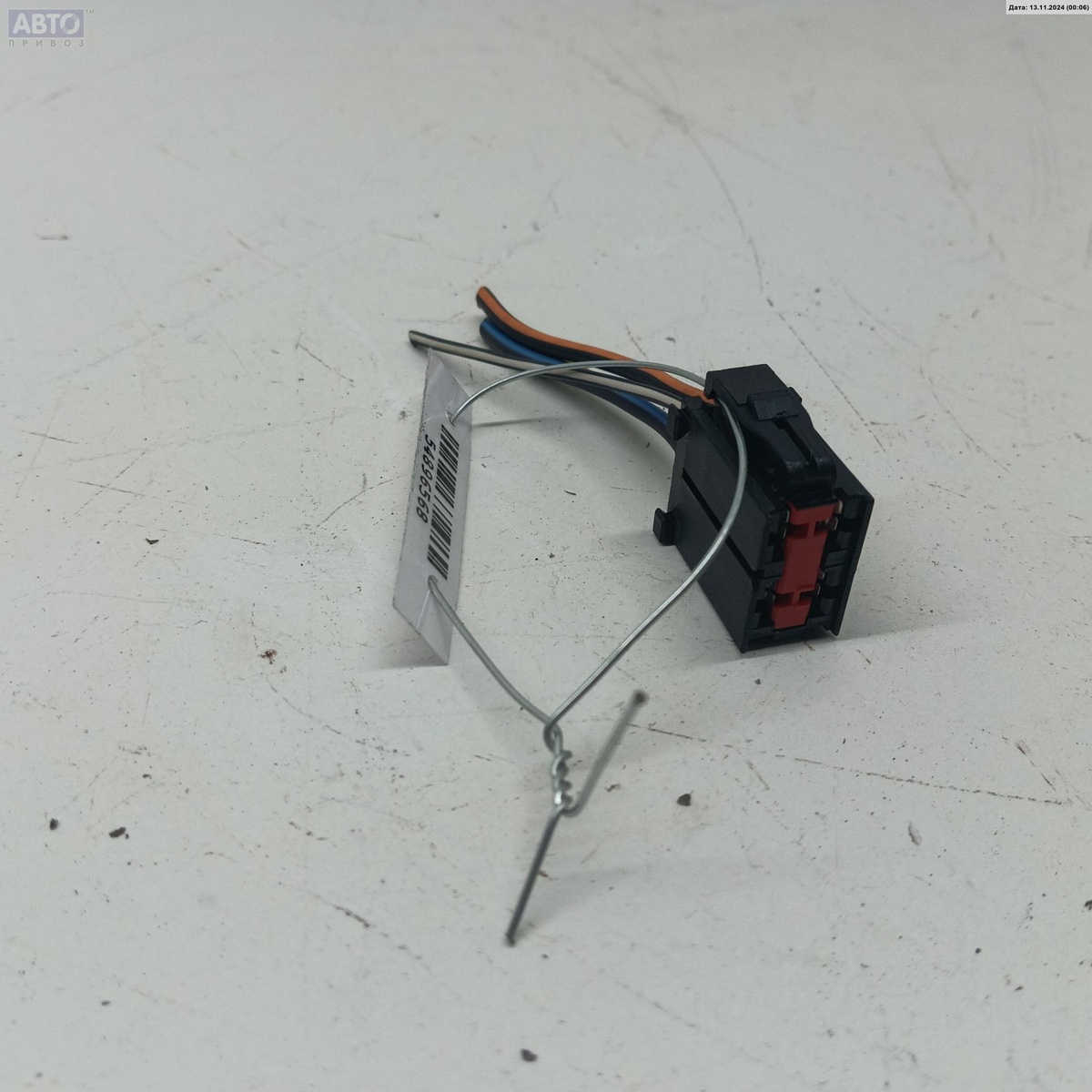 Разъем AUX / USB к Ford Focus 2000