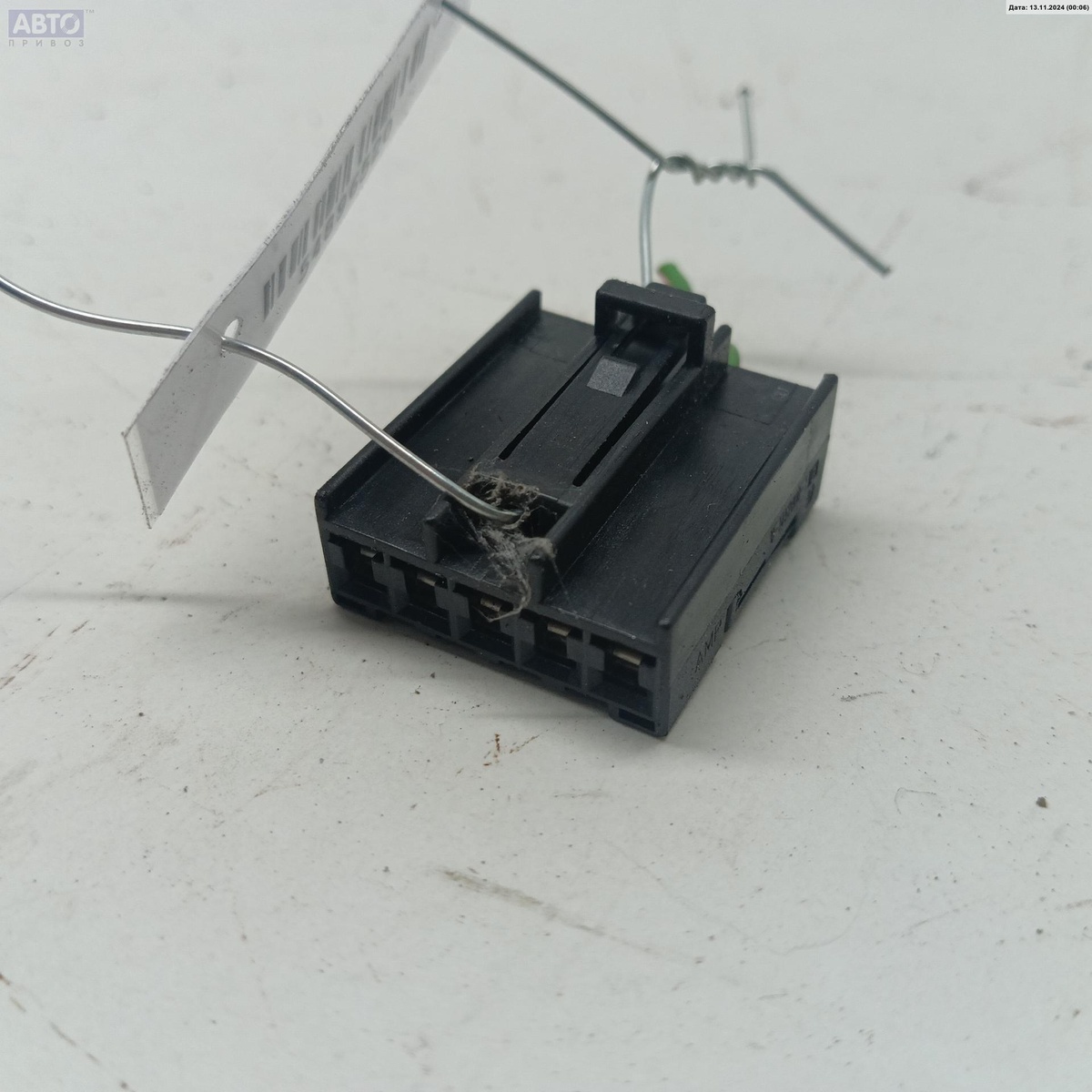 Разъем AUX / USB к Ford Fiesta 2003