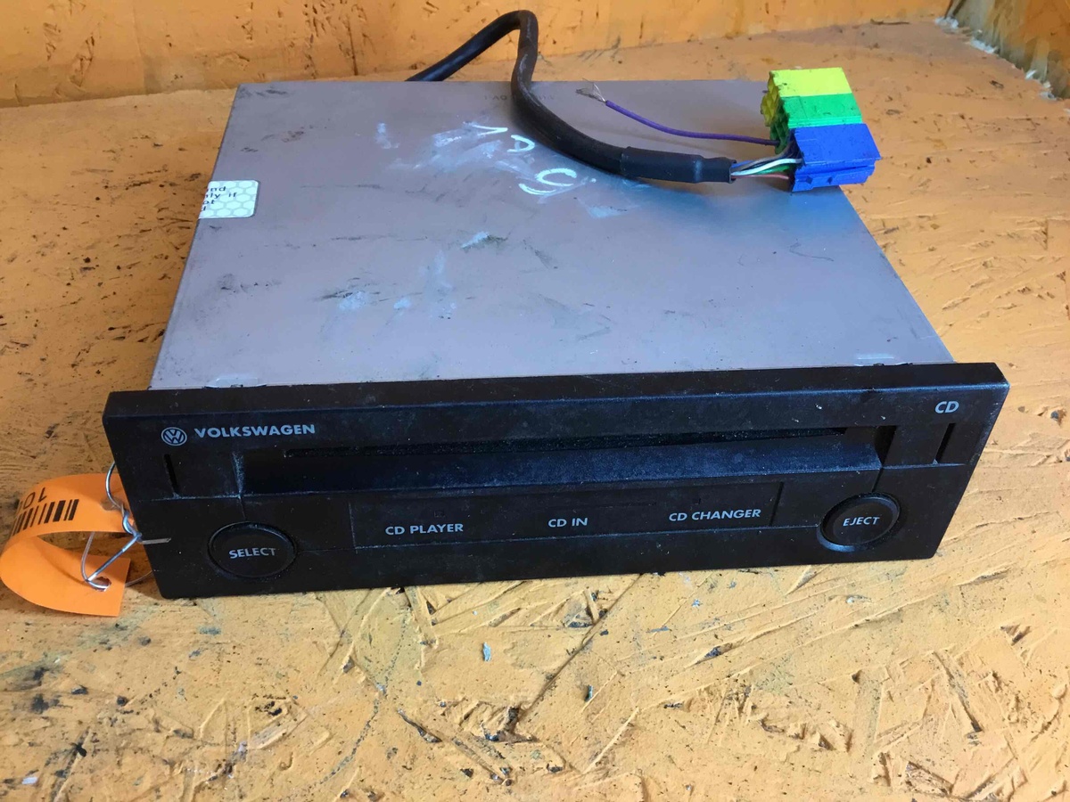 CD-чейнджер к Volkswagen Passat 2003