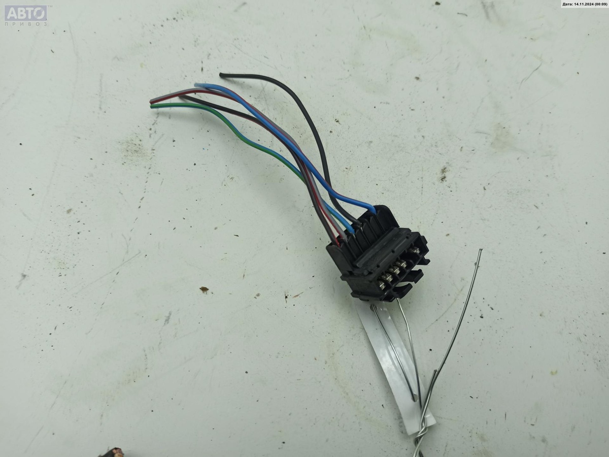 Разъем AUX / USB к Renault Scenic 2005
