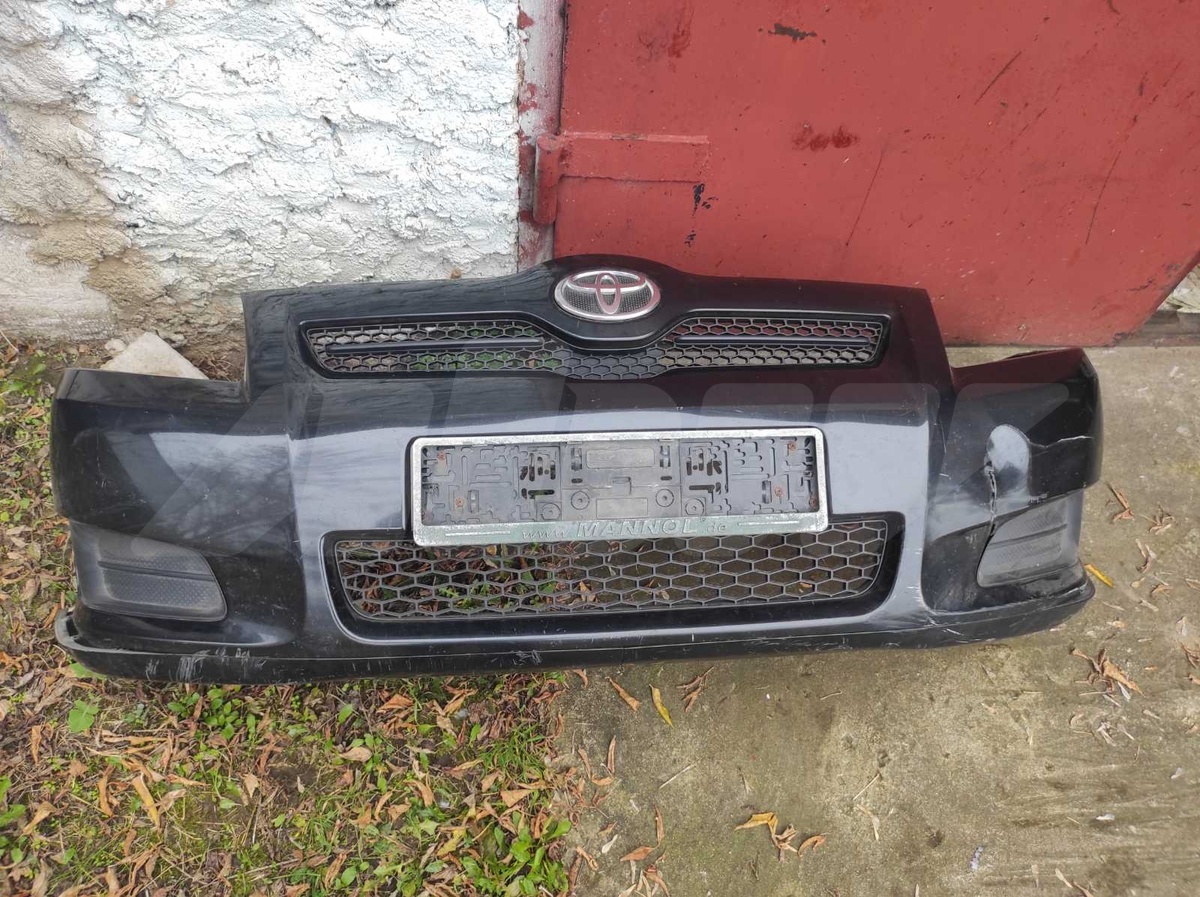 Бампер передний к Toyota Corolla Verso 2008
