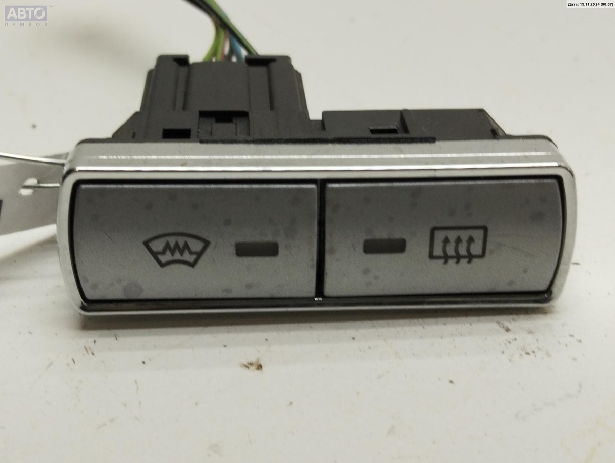 Кнопка  к Ford Mondeo 2006
