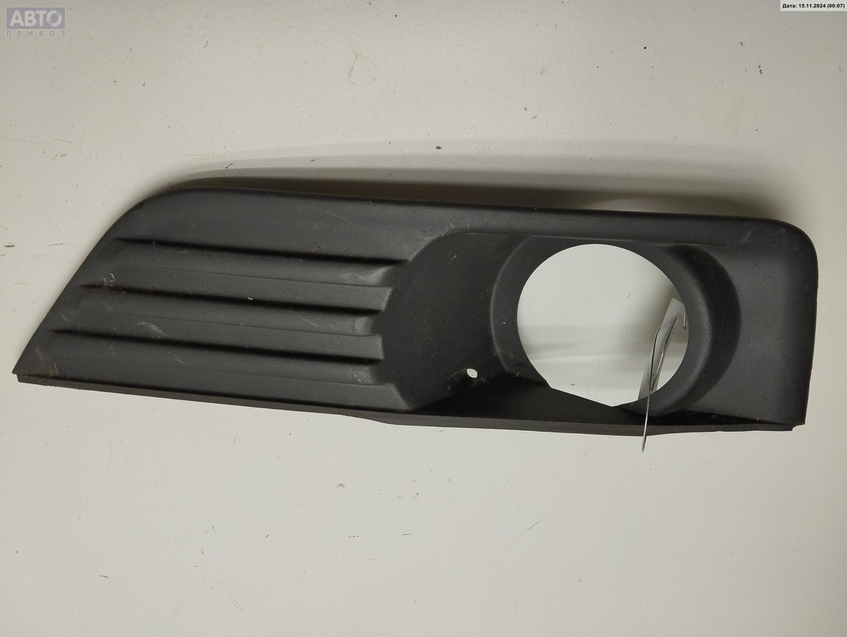 Рамка фары к Ford Focus 2005