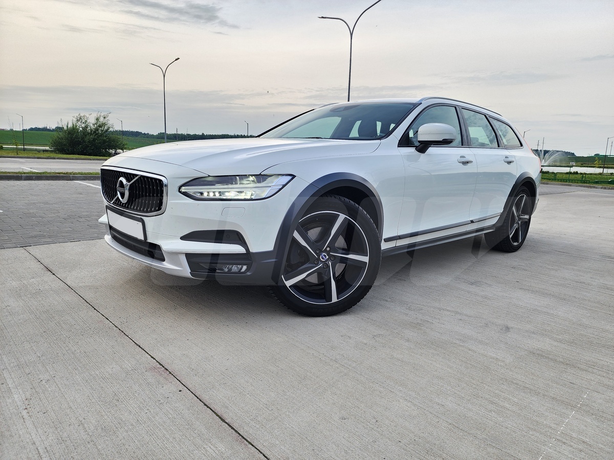Volvo V90 Cross Country I, 2019
