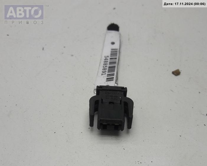 Разъем AUX / USB к Volkswagen Passat 2000