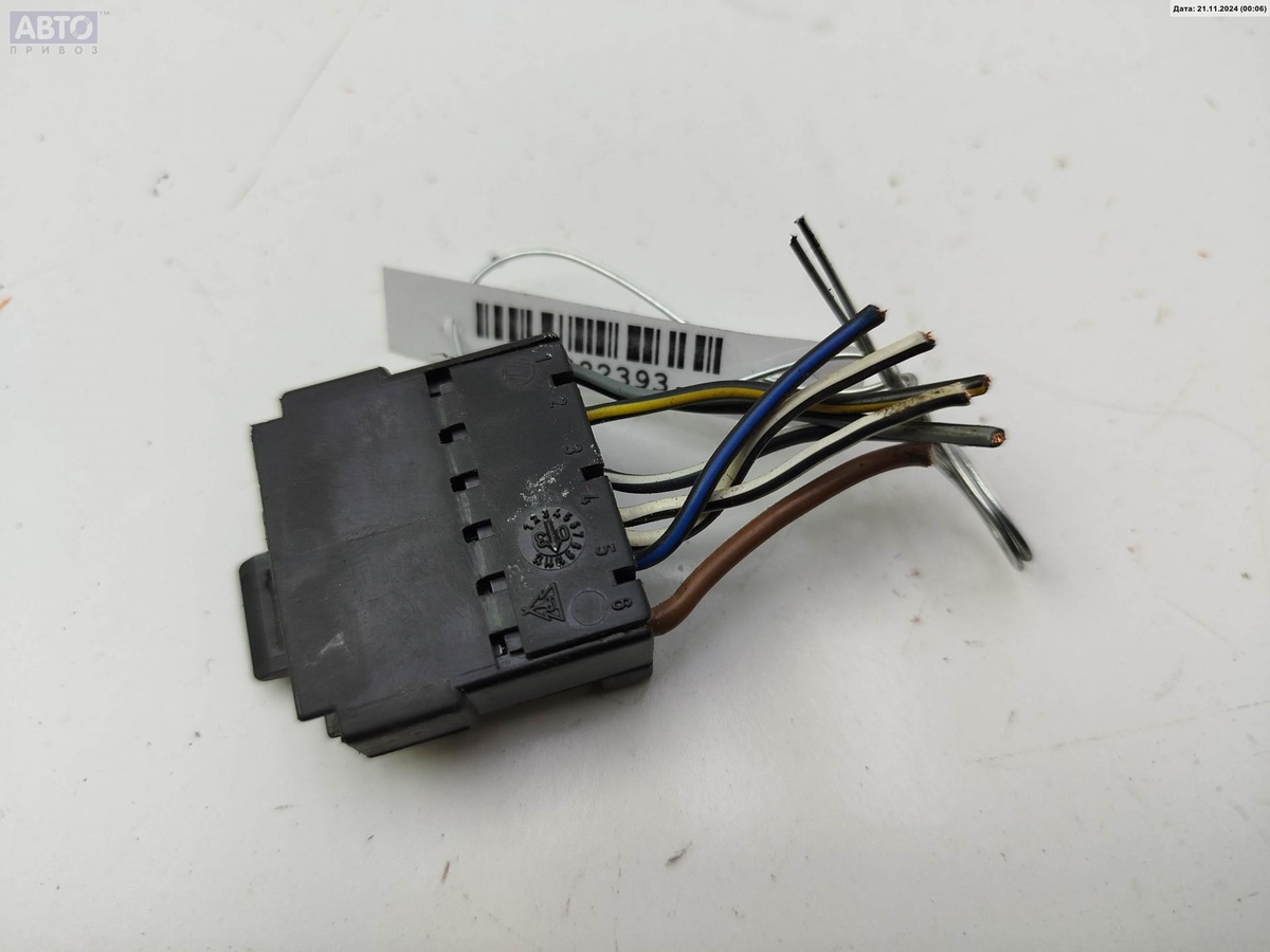 Разъем AUX / USB к Opel Zafira 2004