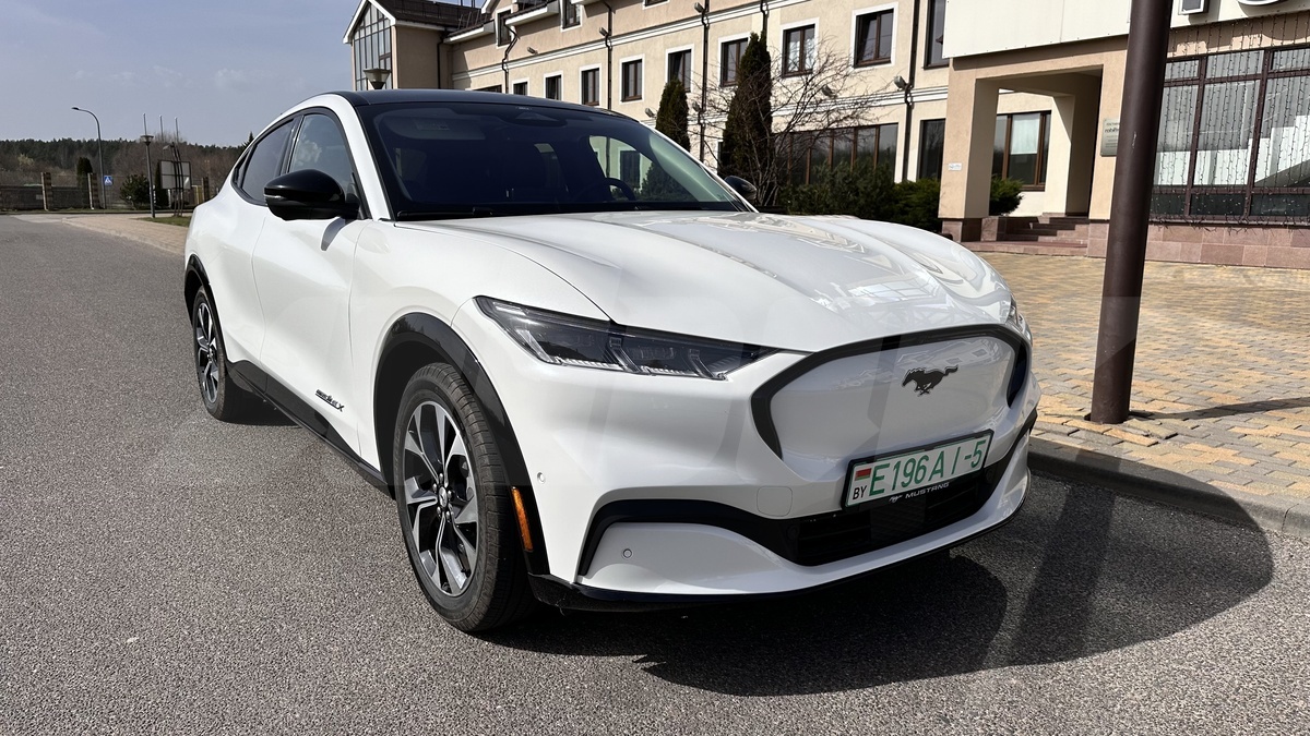 Ford Mustang Mach-E I, 2021