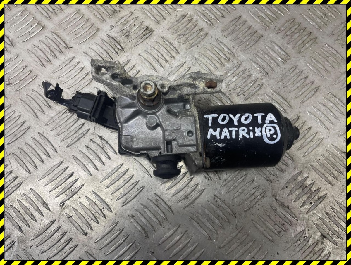 Моторчик стеклоочистителя  к Toyota Matrix 2005