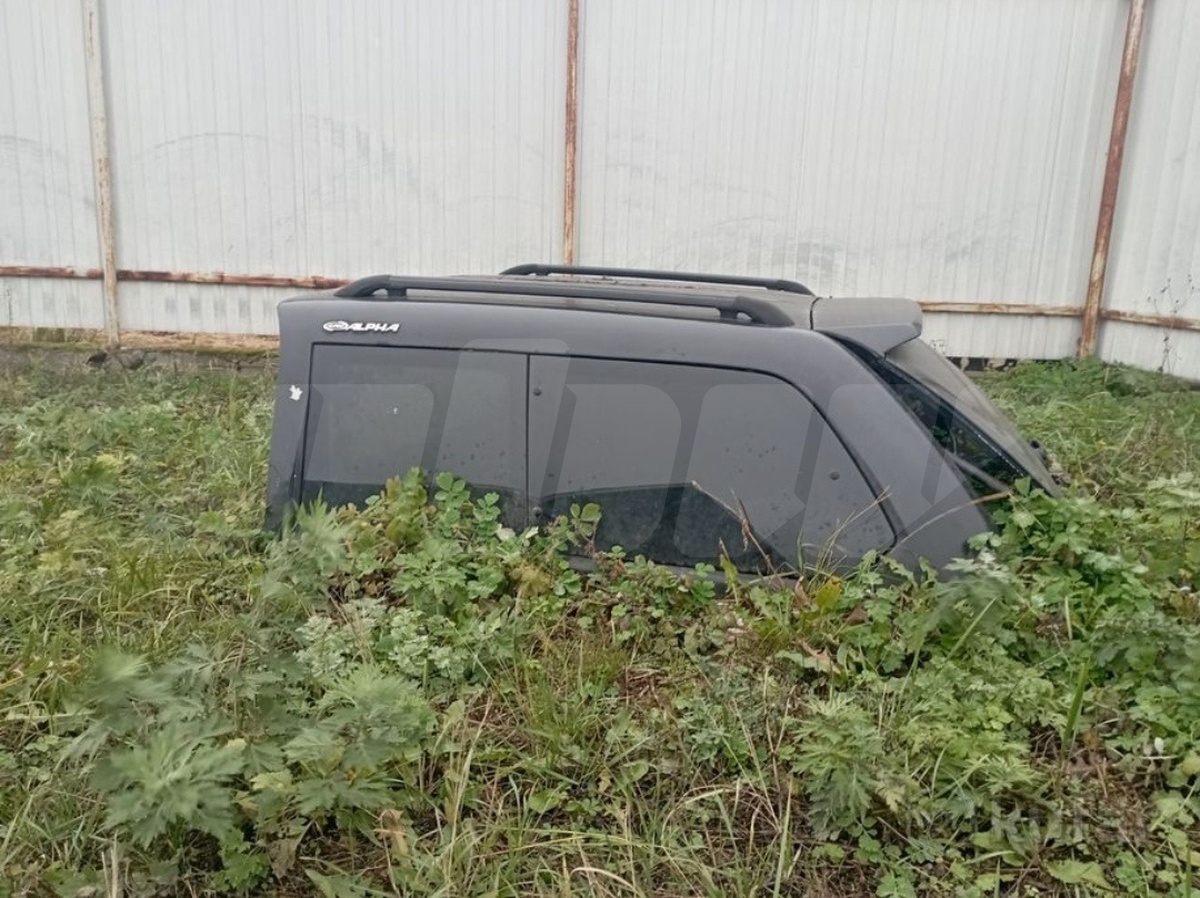 Крышка багажника к Nissan Navara (Frontier) 1997