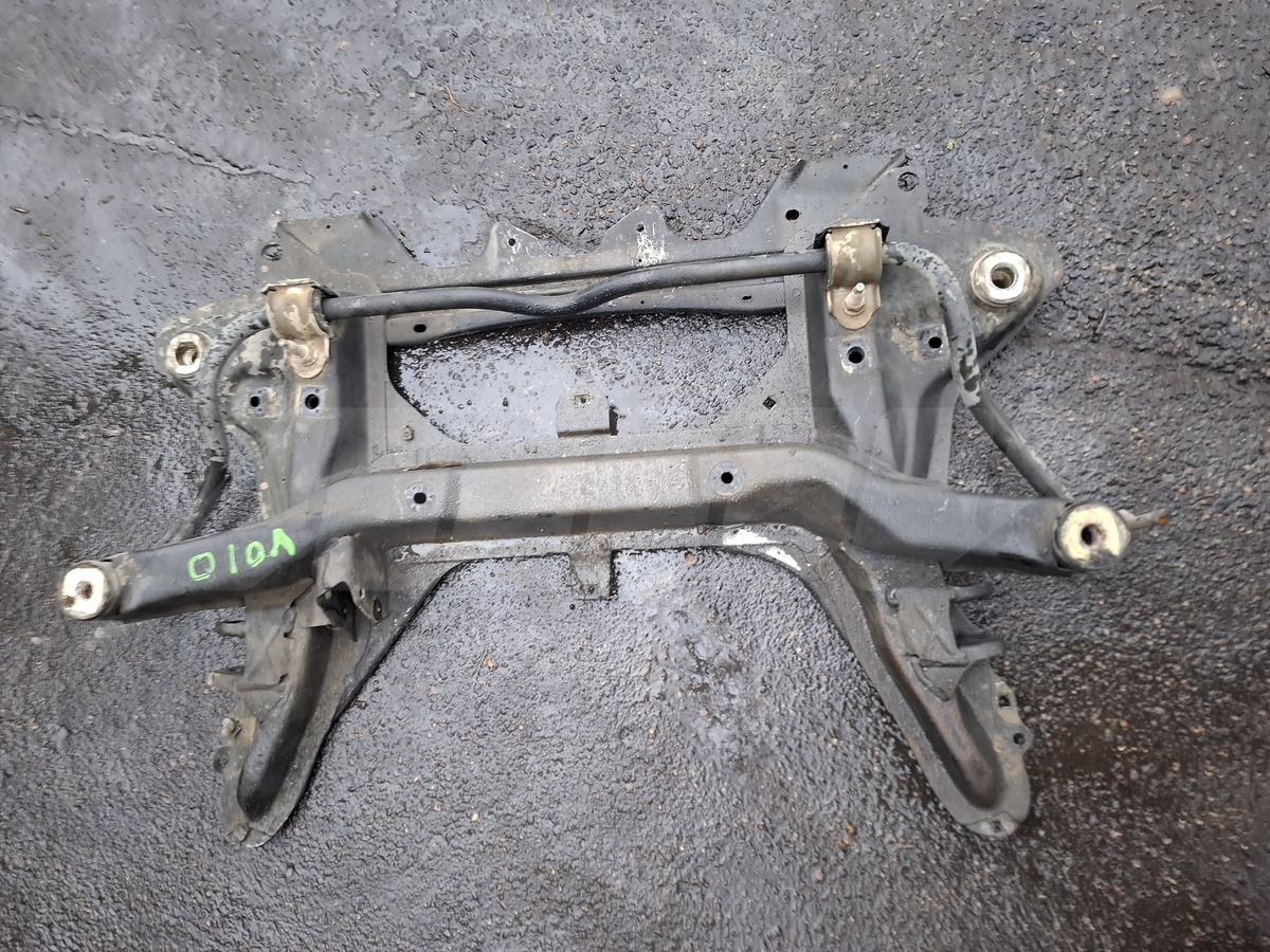 Подрамник к Peugeot 406 2000