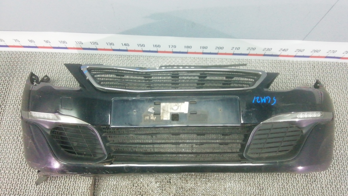 Бампер передний к Peugeot 308 2015