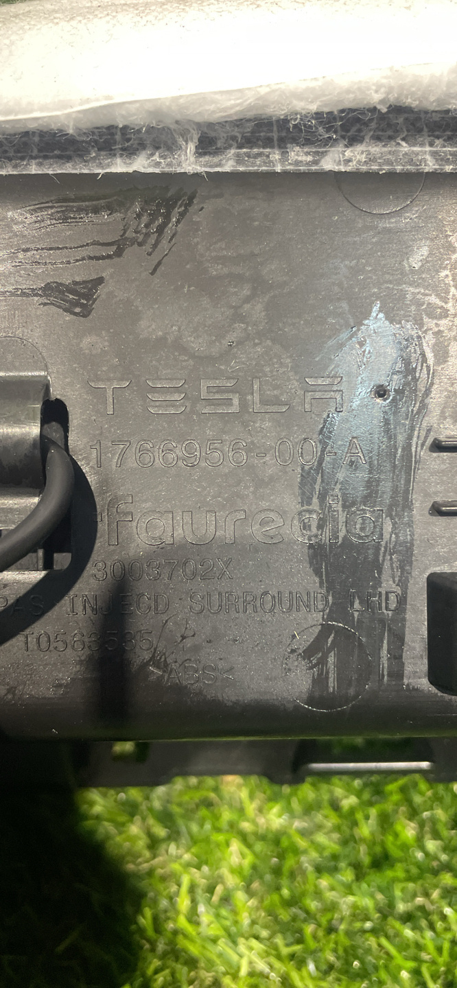 Бардачок к Tesla Model Y 2023