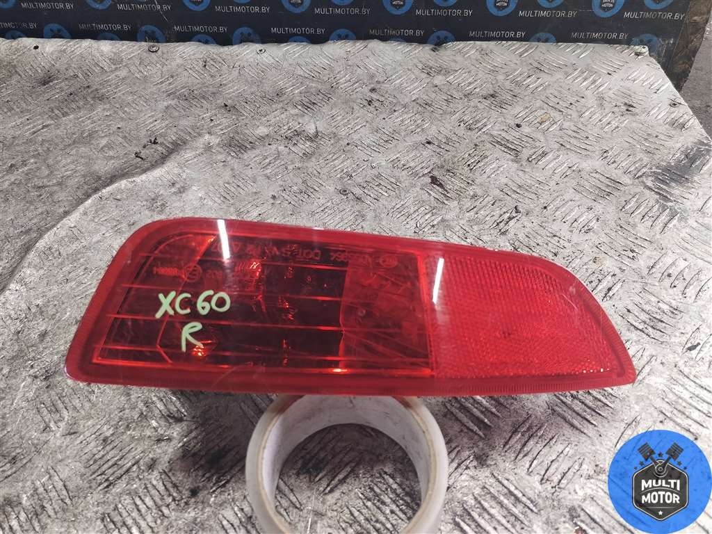 Фонарь противотуманный правый к Volvo XC60 2010