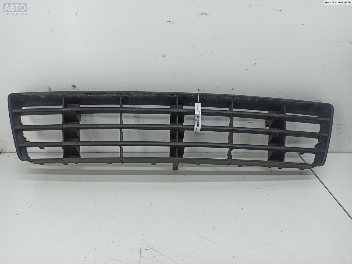 Решетка бампера к Audi A6 1998