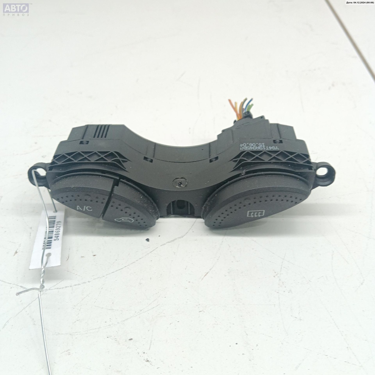 Кнопка  к Ford Focus 2004