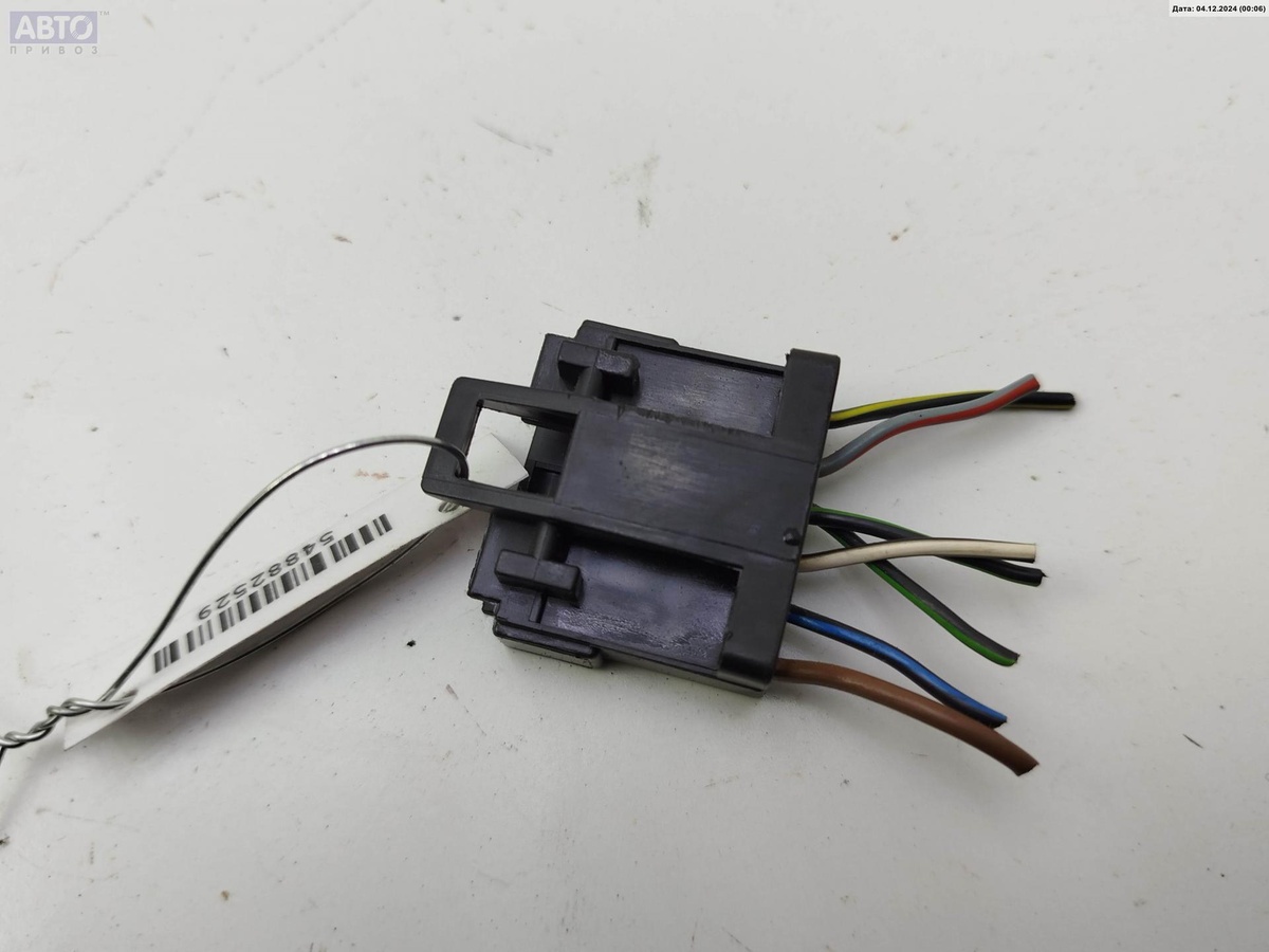 Разъем AUX / USB к Opel Zafira 2004