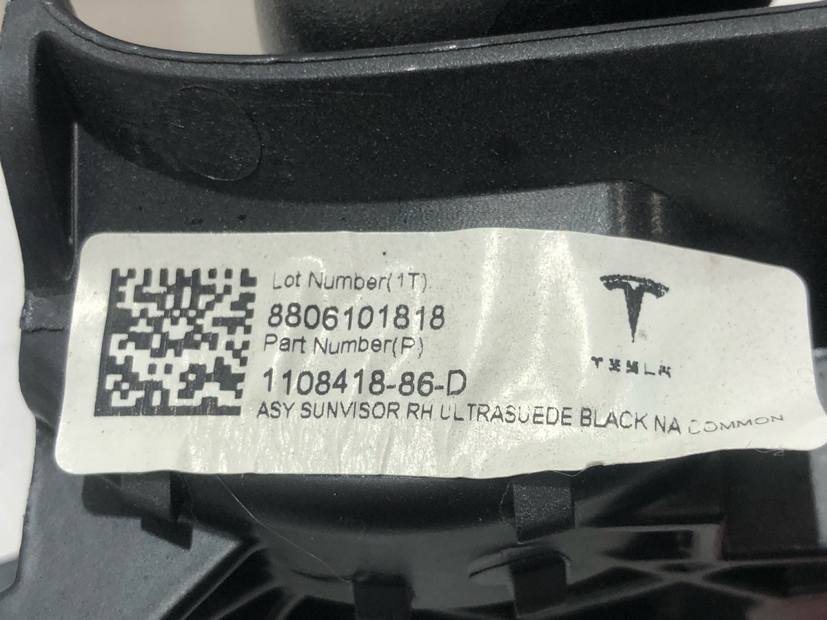 Козырек солнцезащитный к Tesla Model X 2019