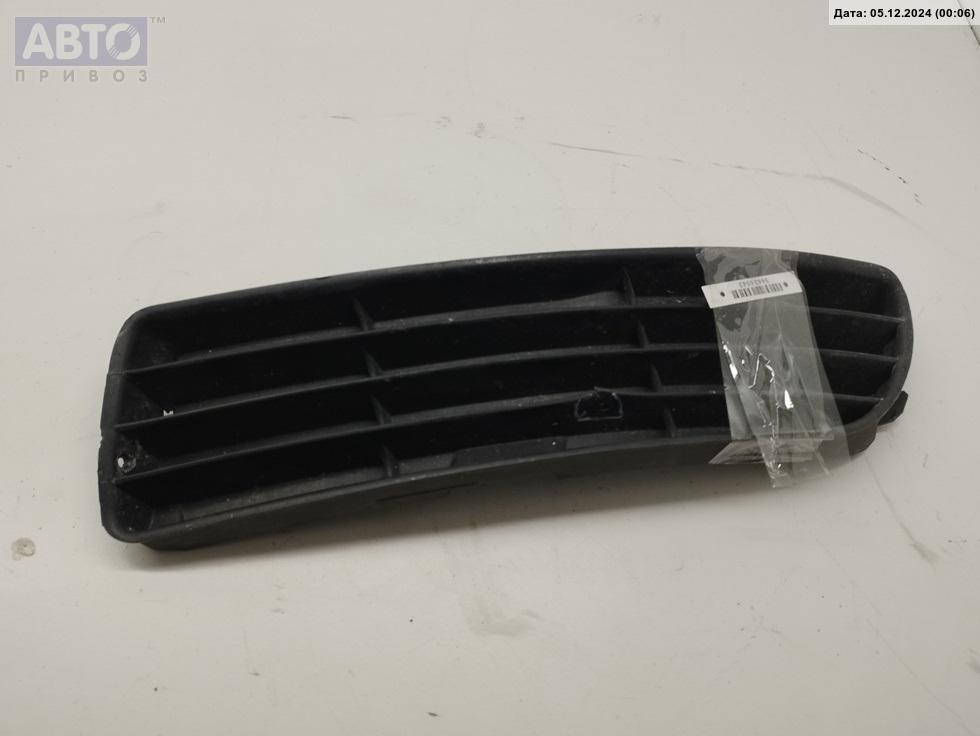 Решетка бампера к Audi A4 1995