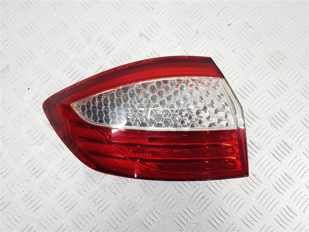 Фонарь задний левый к Ford Mondeo 2009