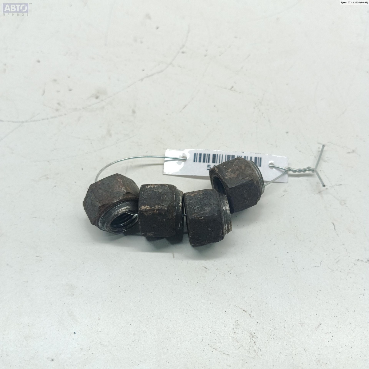 Болт к Ford Fusion 2007