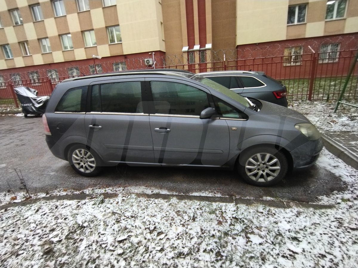 Opel Zafira B, 2005