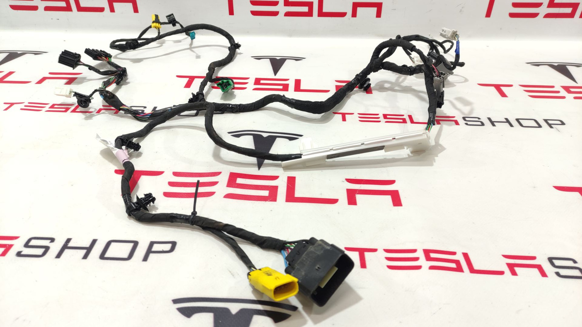 Проводка к Tesla Model X 2018