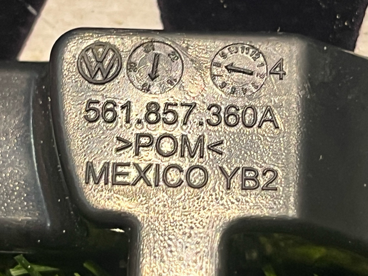 Пластик к Volkswagen Jetta 2019
