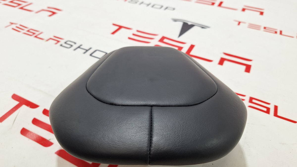 Подголовник к Tesla Model S 2018