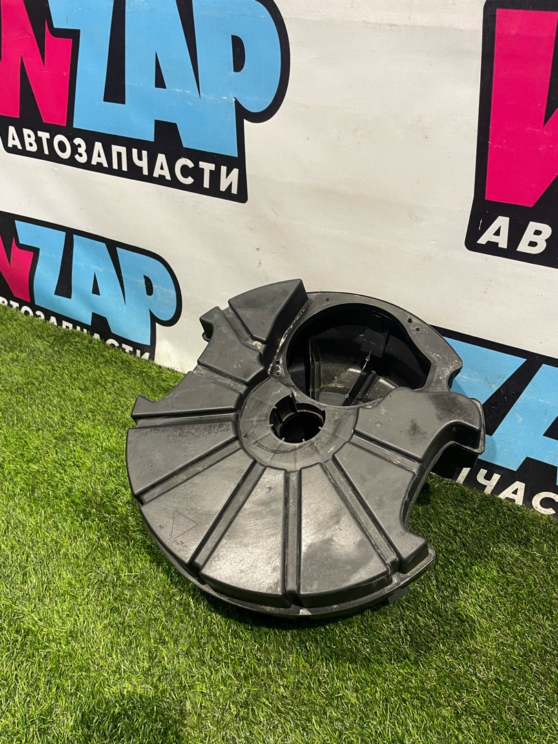 Сабвуфер к Volkswagen Jetta 2019