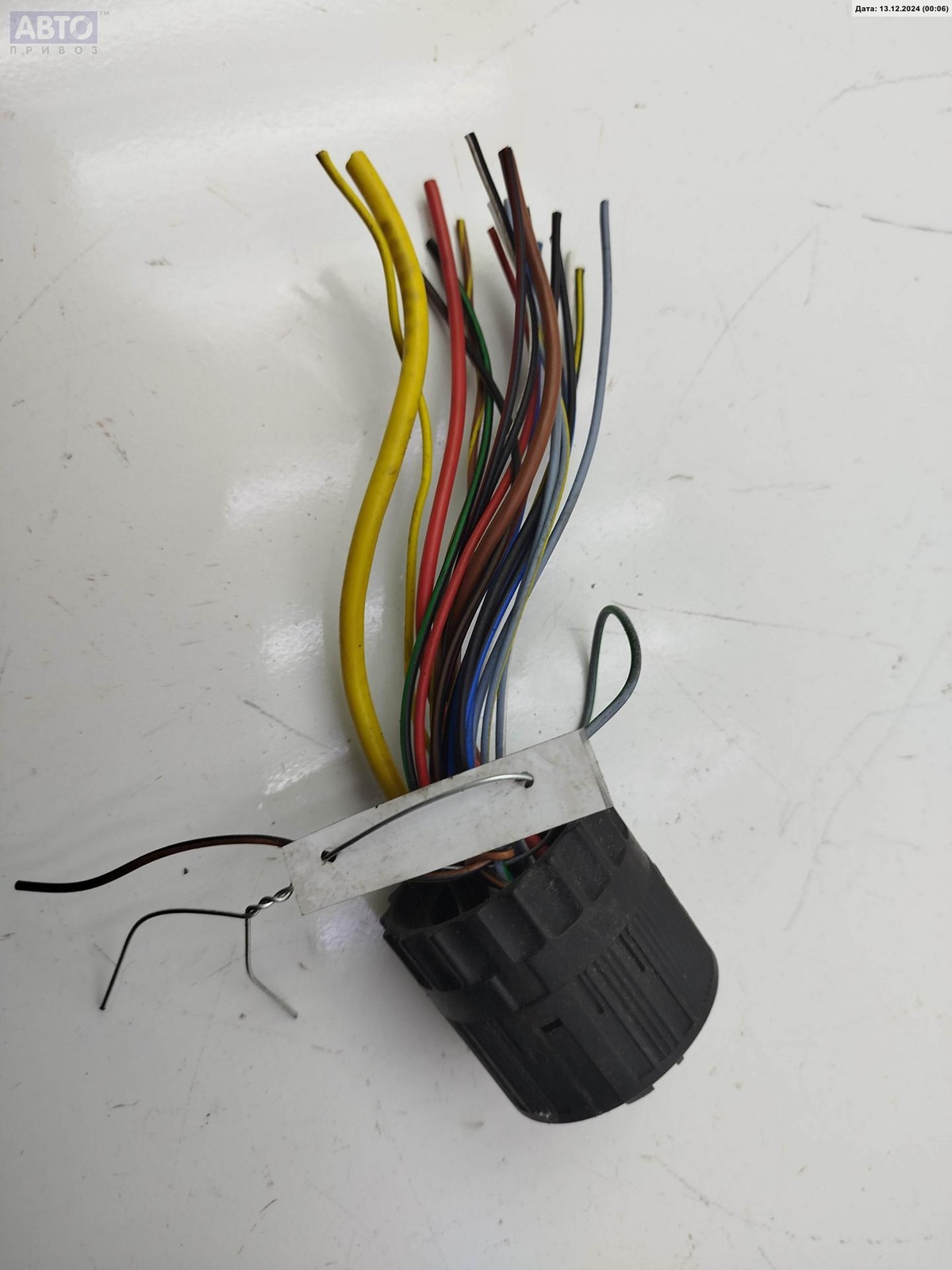 Разъем AUX / USB к Opel Omega 2000