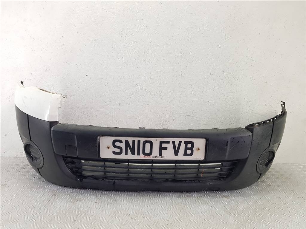 Бампер передний к Citroen Berlingo 2011