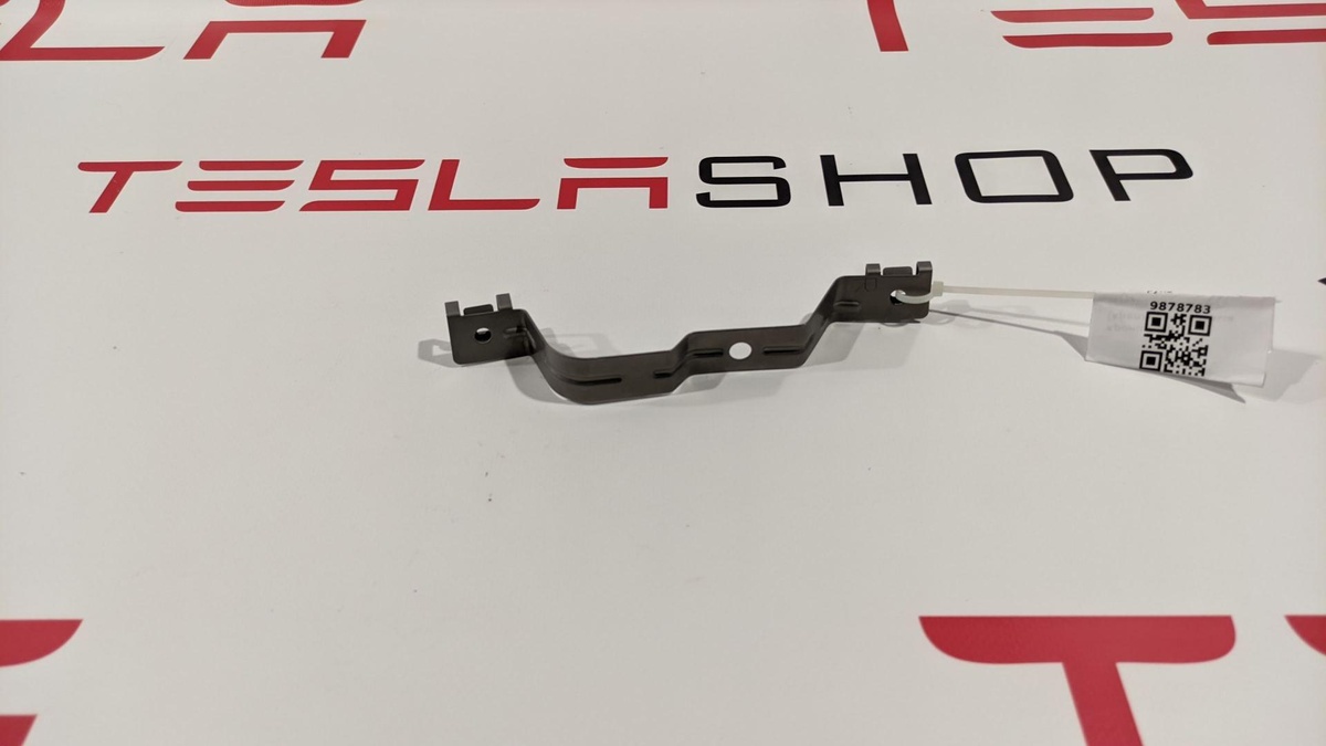 Кронштейн к Tesla Model 3 2021