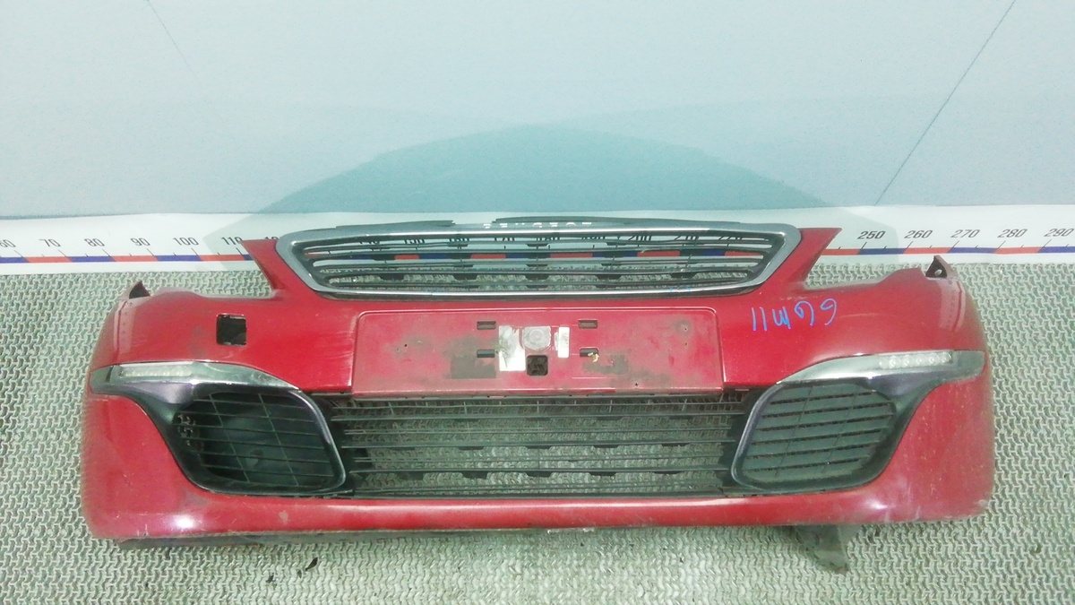 Бампер передний к Peugeot 308 2015