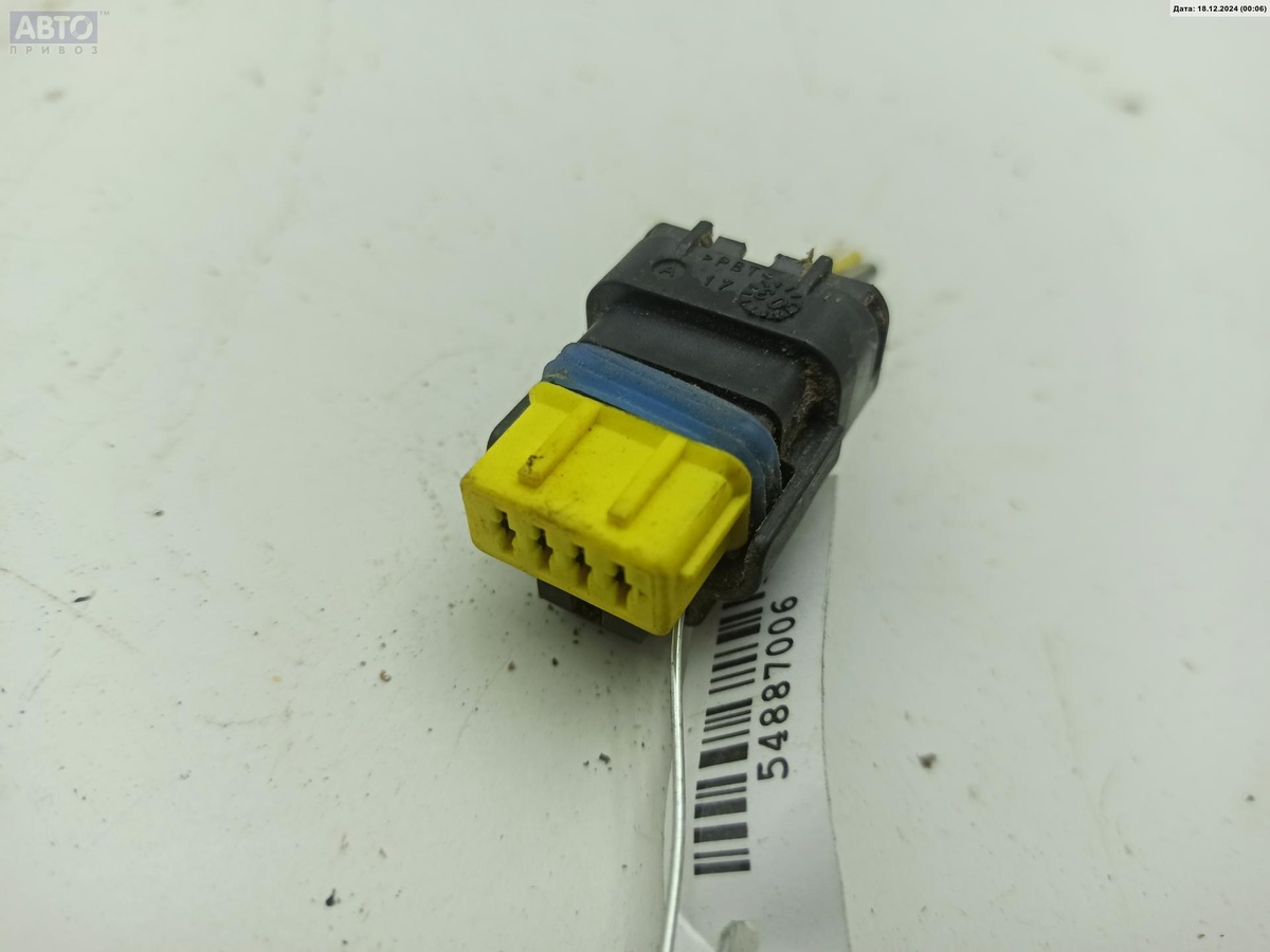 Разъем AUX / USB к Renault Megane 2003