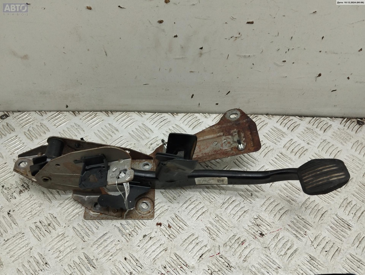 Педаль тормоза к Ford Focus 2005