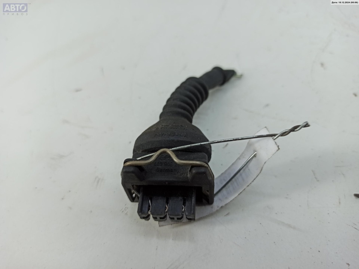 Разъем AUX / USB к Audi A4 1997