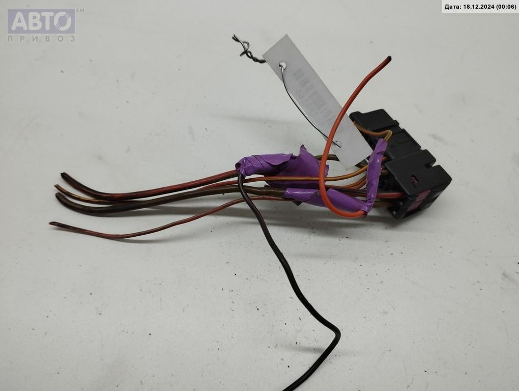 Разъем AUX / USB к Audi A4 2003