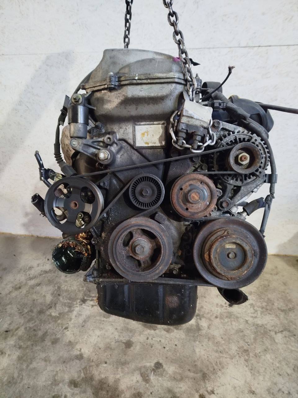 Двигатель к Toyota Corolla Verso 2001