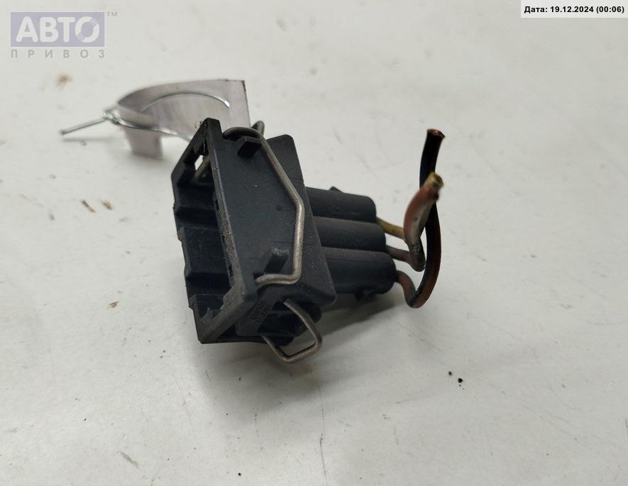 Разъем AUX / USB к Volkswagen Passat 1998