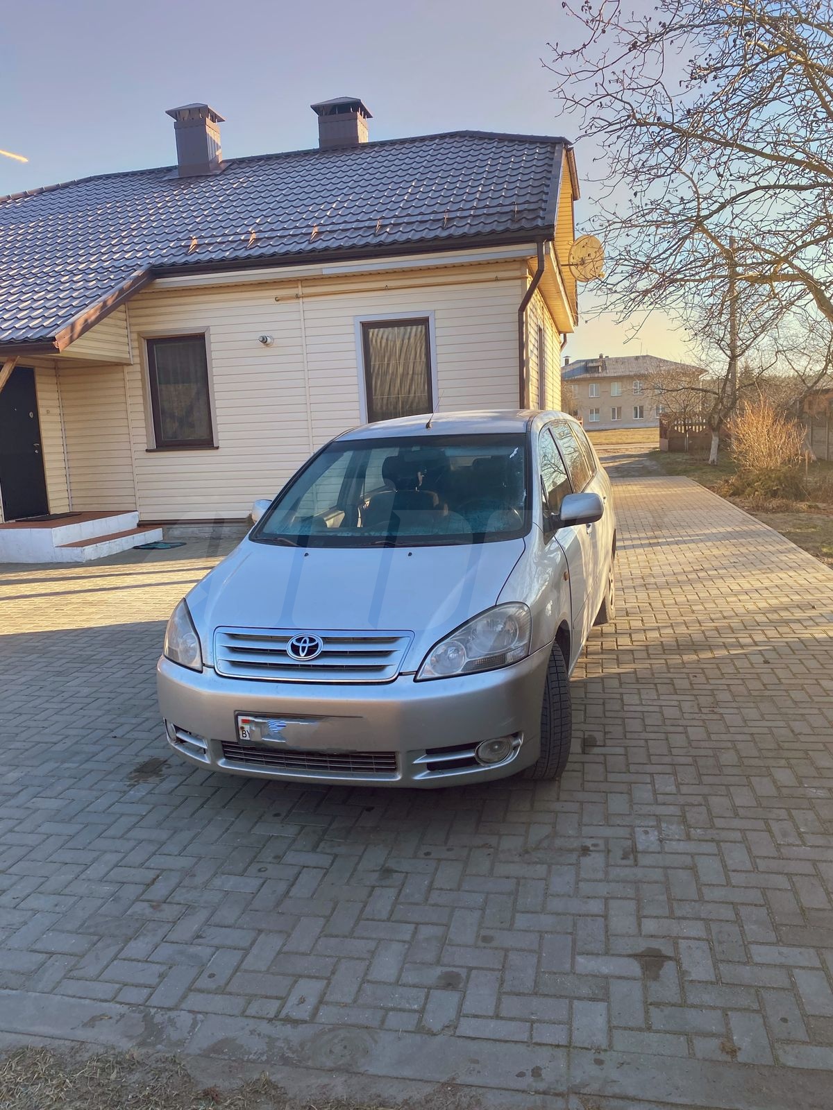 Toyota Avensis Verso I, 2001