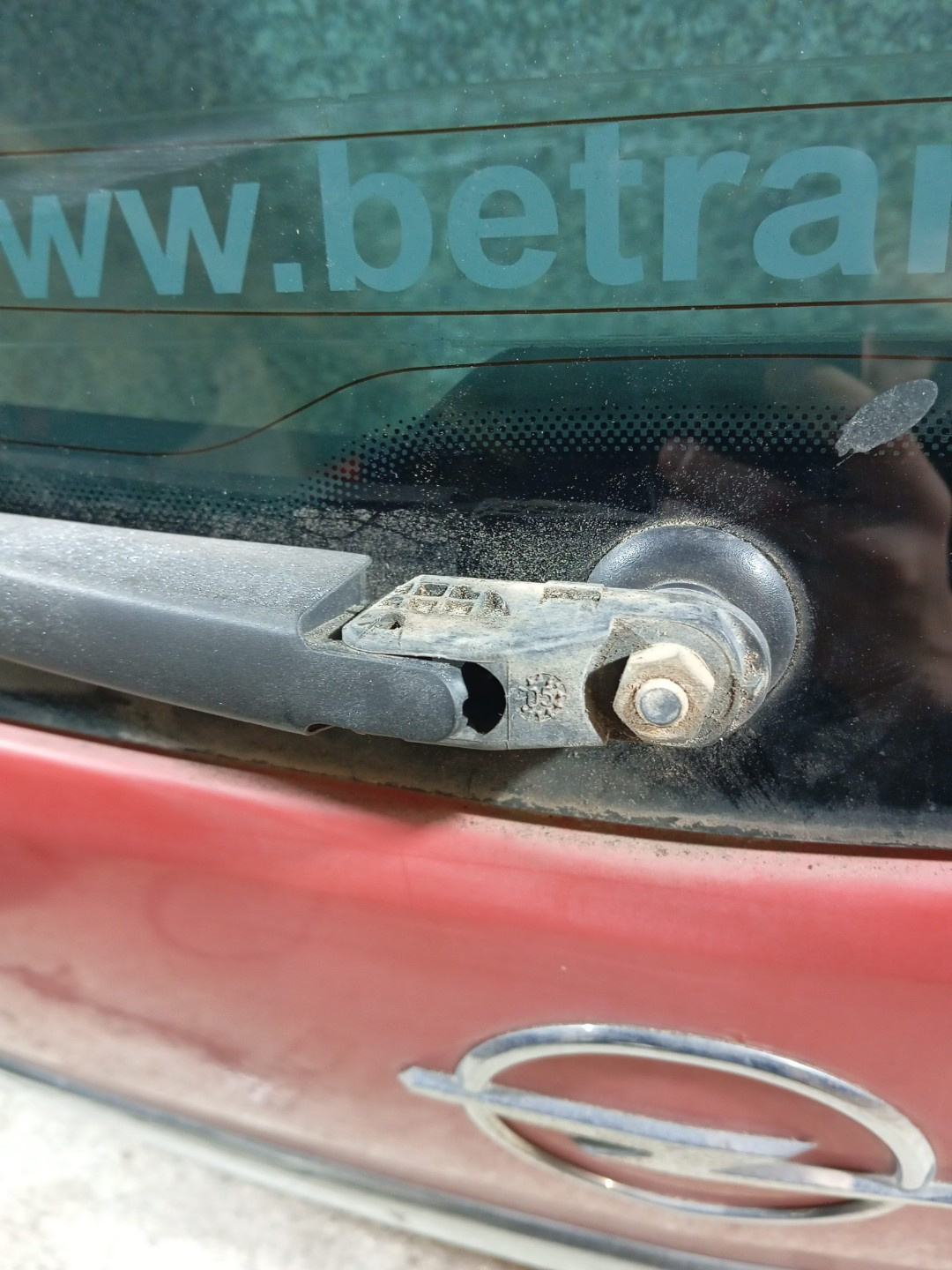 Щеткодержатель задний к Opel Zafira 2007