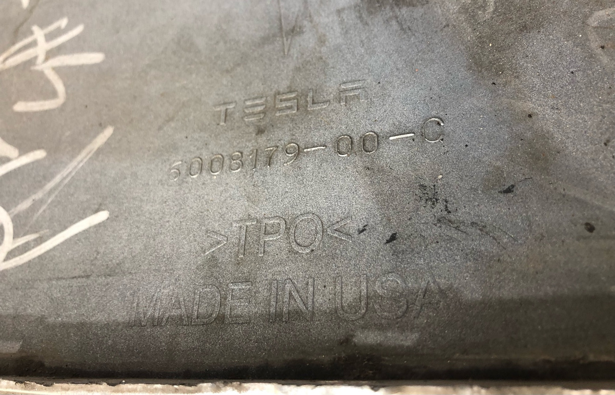 Бампер задний к Tesla Model S 2013