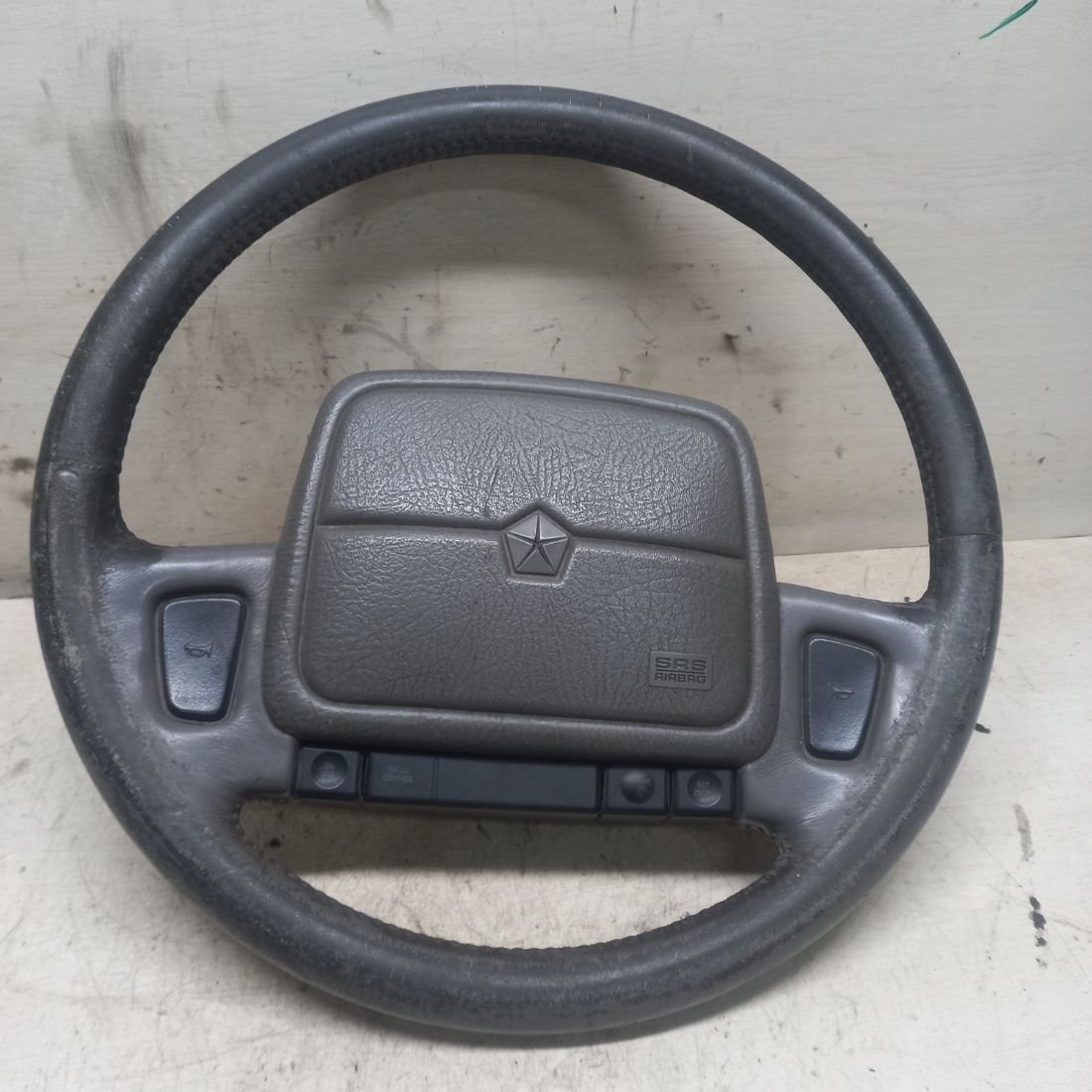 Руль к Chrysler Voyager 1994